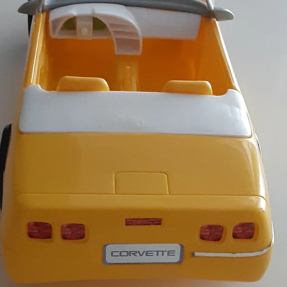 BARBIE vintage yellow corvette - Rare